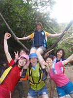 沖縄パワースポットの沢登りトレッキングツアー